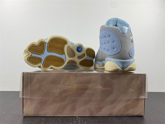 Air Jordan 13 SOLEFLY*AIJ DX5763-100