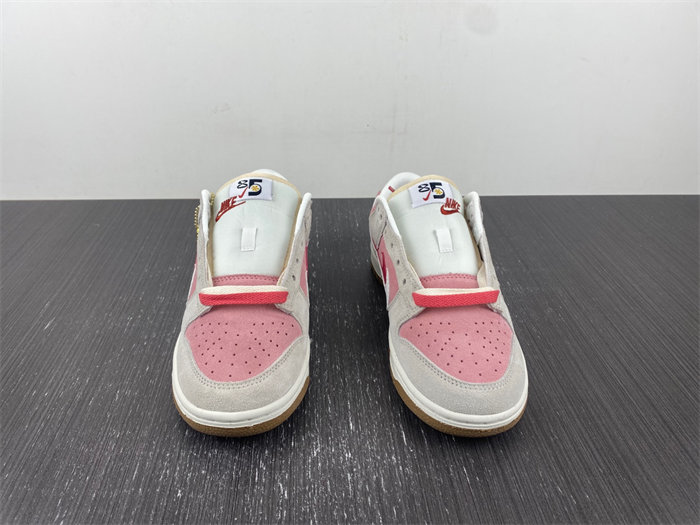 Nike Dunk Low SE DO9457-110