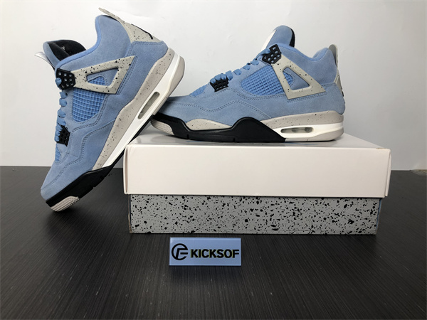 Jordan 4 Retro University Blue CT8527-400