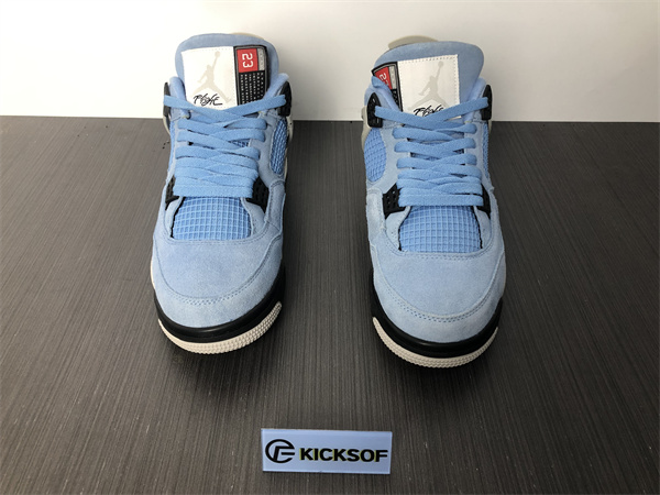Jordan 4 Retro University Blue CT8527-400
