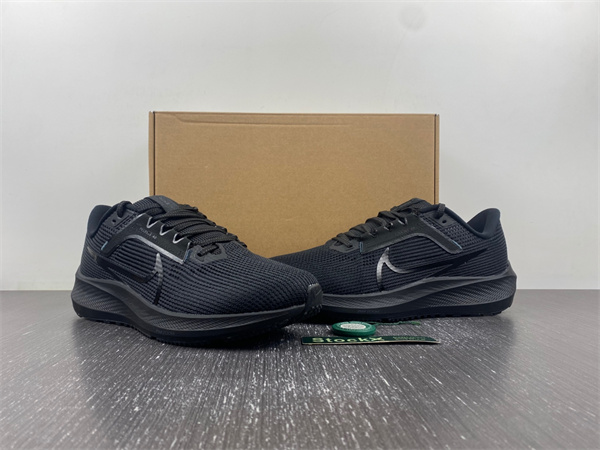 （NIKE）AIR ZOOM PEGASUS