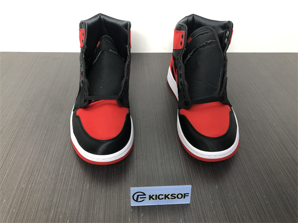 Jordan 1 Retro High OG Satin Bred FD4810-061