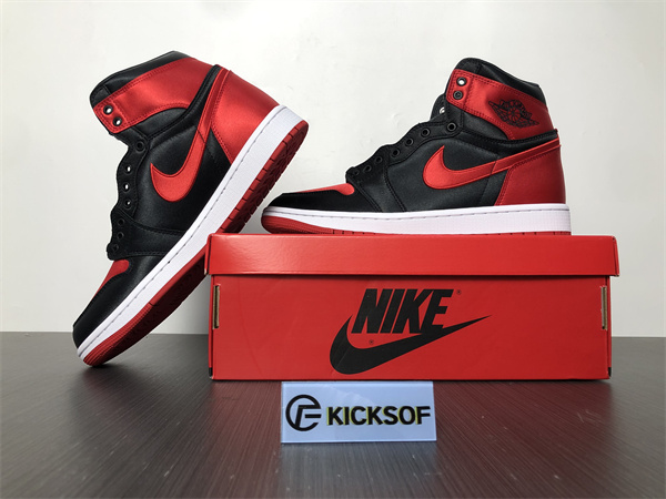 Jordan 1 Retro High OG Satin Bred FD4810-061