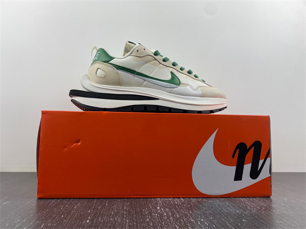 Sacai x VaporWaffle “Tour Yellow ”