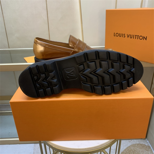 Lv Loafer 006