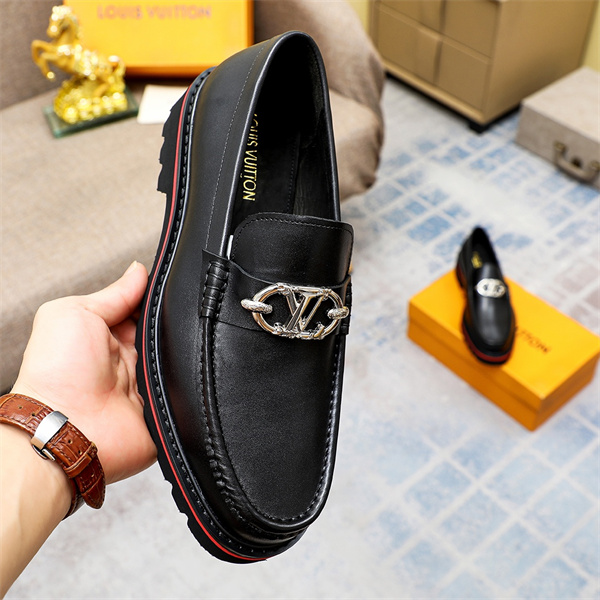 Lv Loafer 023