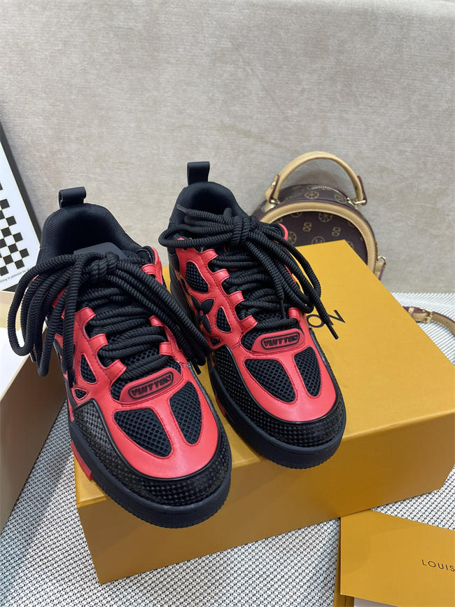 Lv Trainer Sneaker 30