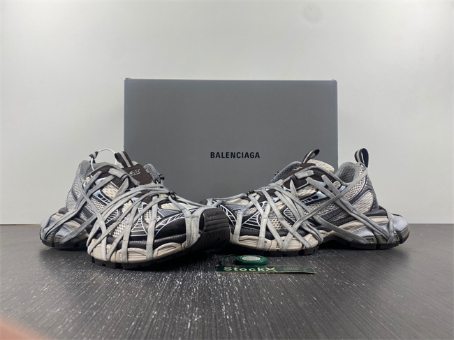 Balenciaga Phantom Sneaker 778698 W3XLL 2097