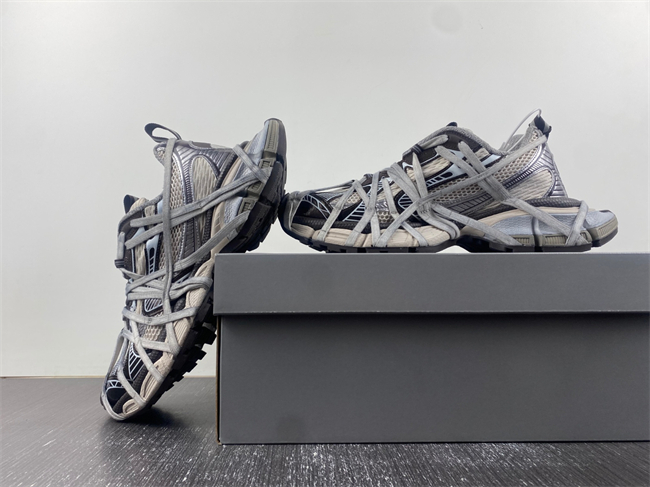 Balenciaga Phantom Sneaker 778698 W3XLL 2097