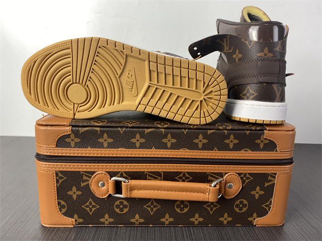 OFF-WHITE x Air Jordan 1