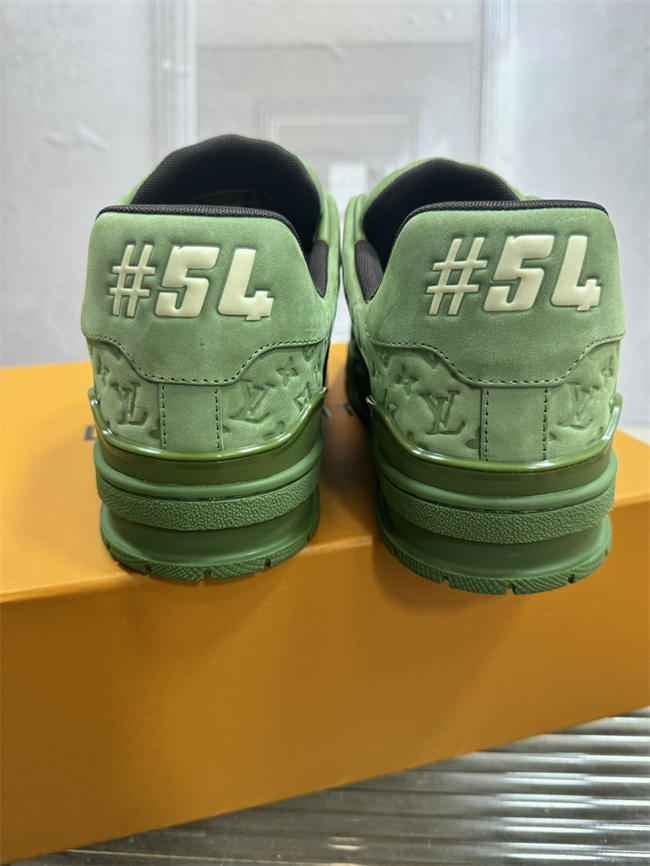 Lv Trainer Sneaker