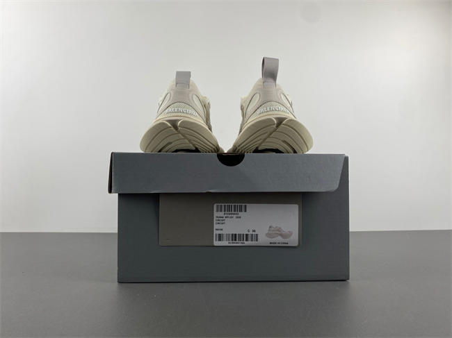 BALENCIAGA 793944 WFLGY 2000