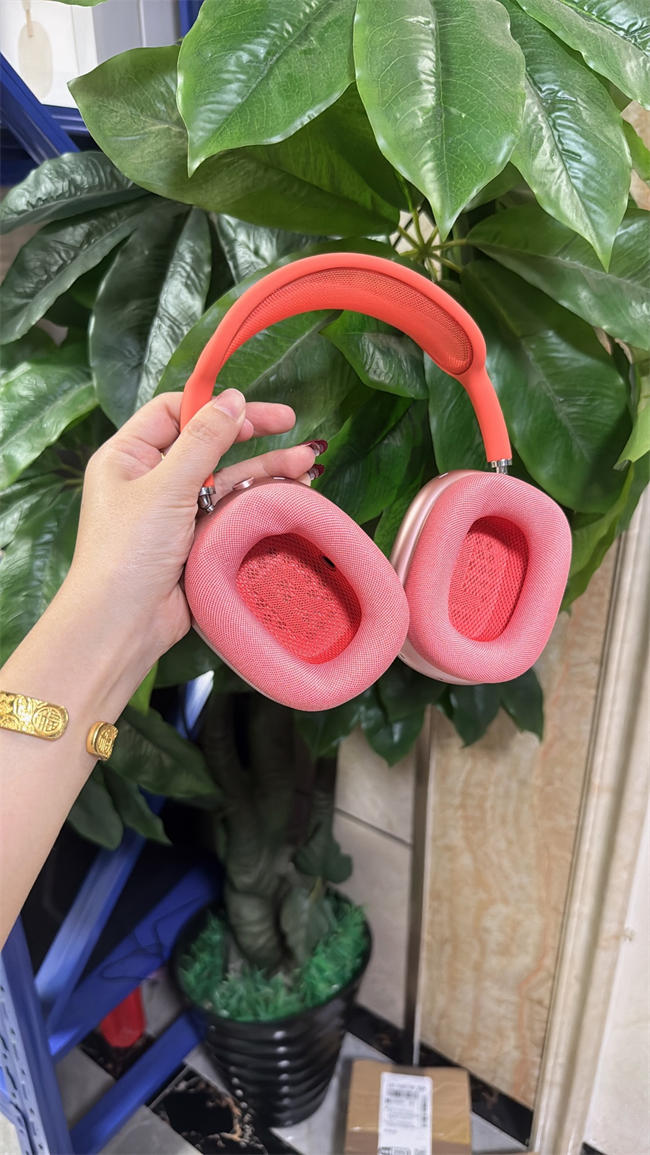 AirPods Max Pink