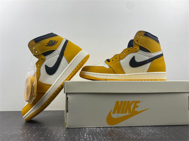 Air Jordan 1 High OG “Yellow Ochre” DZ5485-701