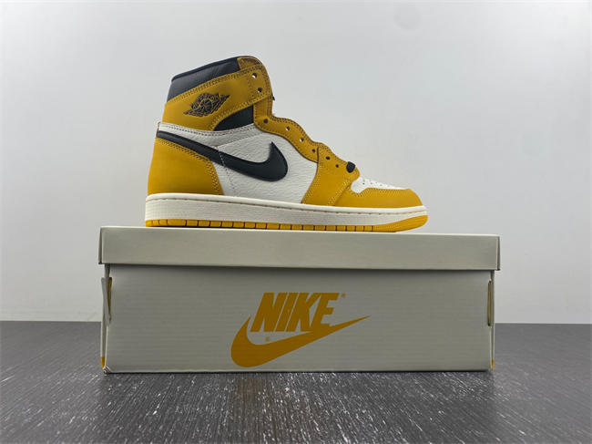 Air Jordan 1 High OG “Yellow Ochre” DZ5485-701
