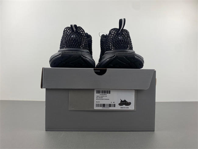 Balenciaga Phantom Sneaker 788819 W3XFN 0120