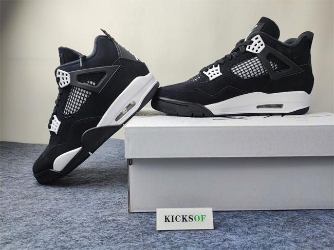 Air Jordan 4 Retro White Thunder FQ8138-001