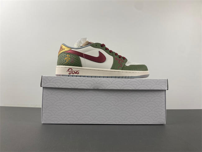 Air Jordan 1 Retro Low OG Year of the Dragon FN3727-100
