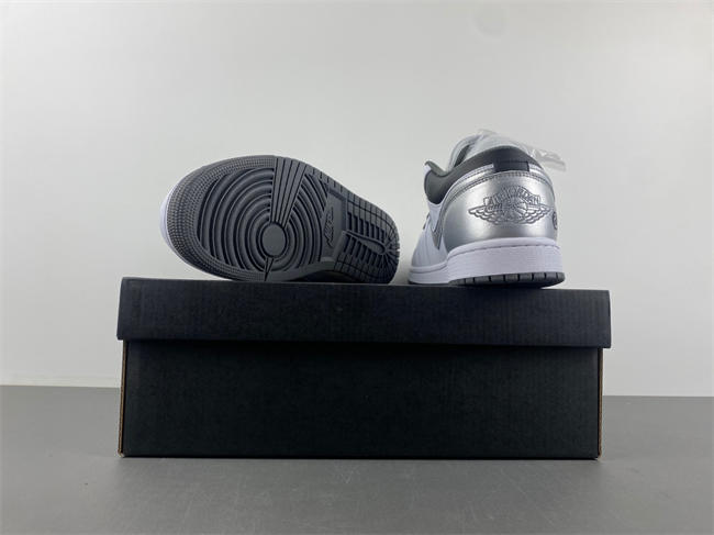 Air Jordan 1 Low 553558-152