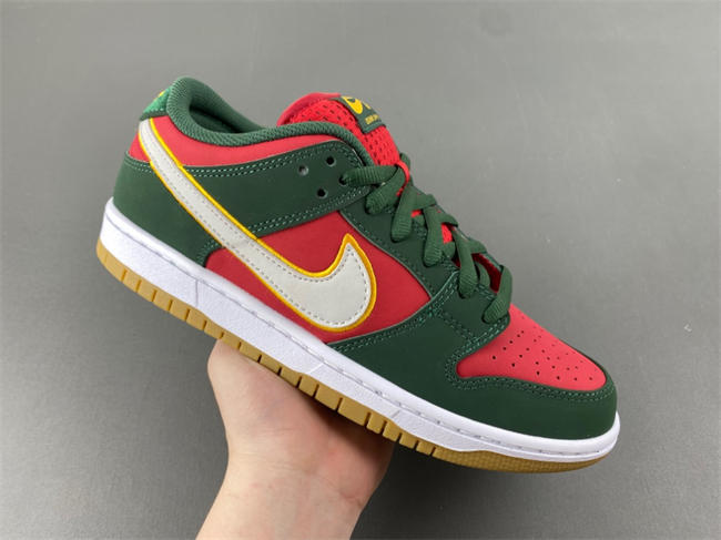 Nike SB Dunk Low PRM “Seattle Supersonics”