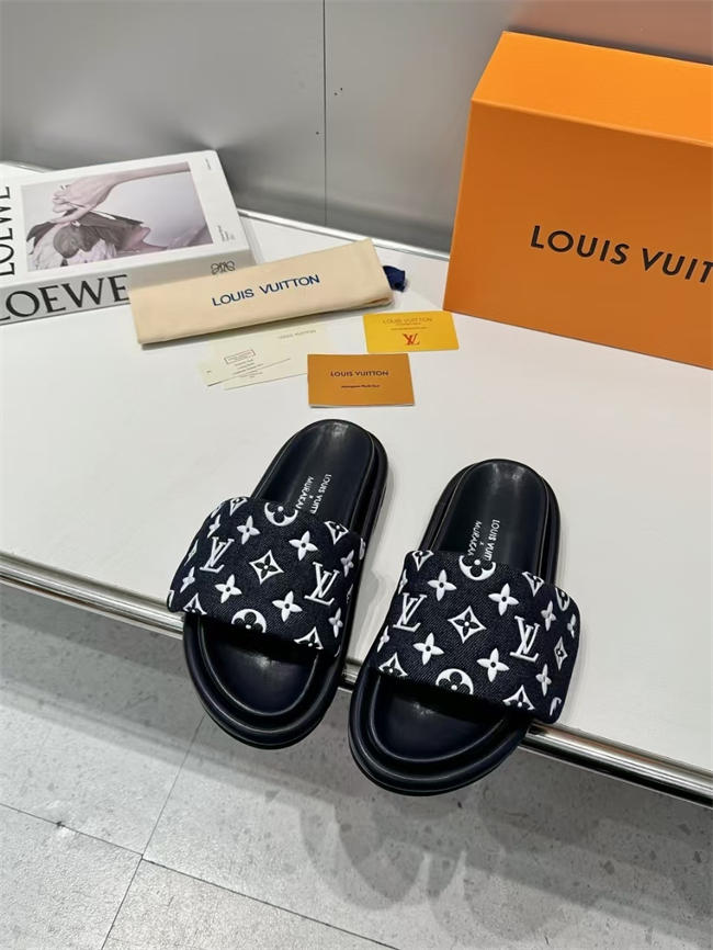 Lv Slipper
