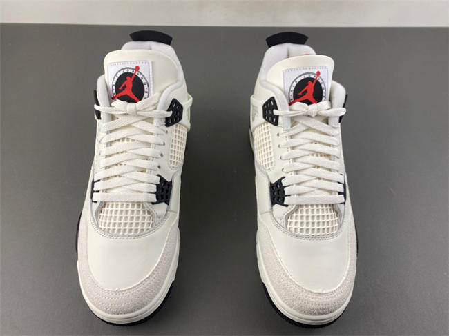 Air Jordan 4“Flight Club” Sail/Black-University Red