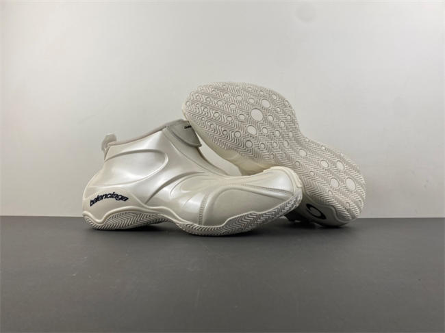 Balenciaga 19 basketball Sneaker