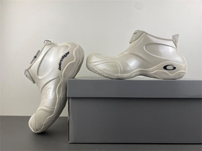Balenciaga 19 basketball Sneaker